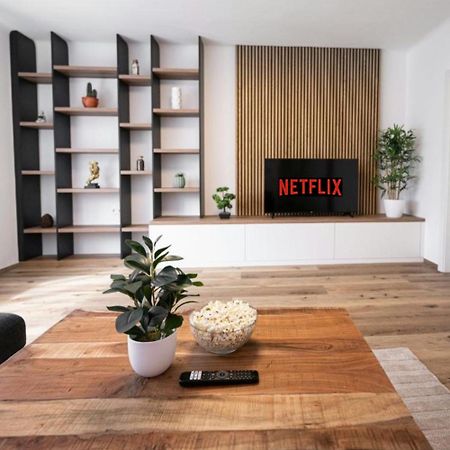 Luxury Sedda Bed, Nespresso, Netflix Apartment ลินซ์ ภายนอก รูปภาพ